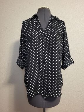 by & by Black & White Polka Dot Button-Up Blouse Size Small